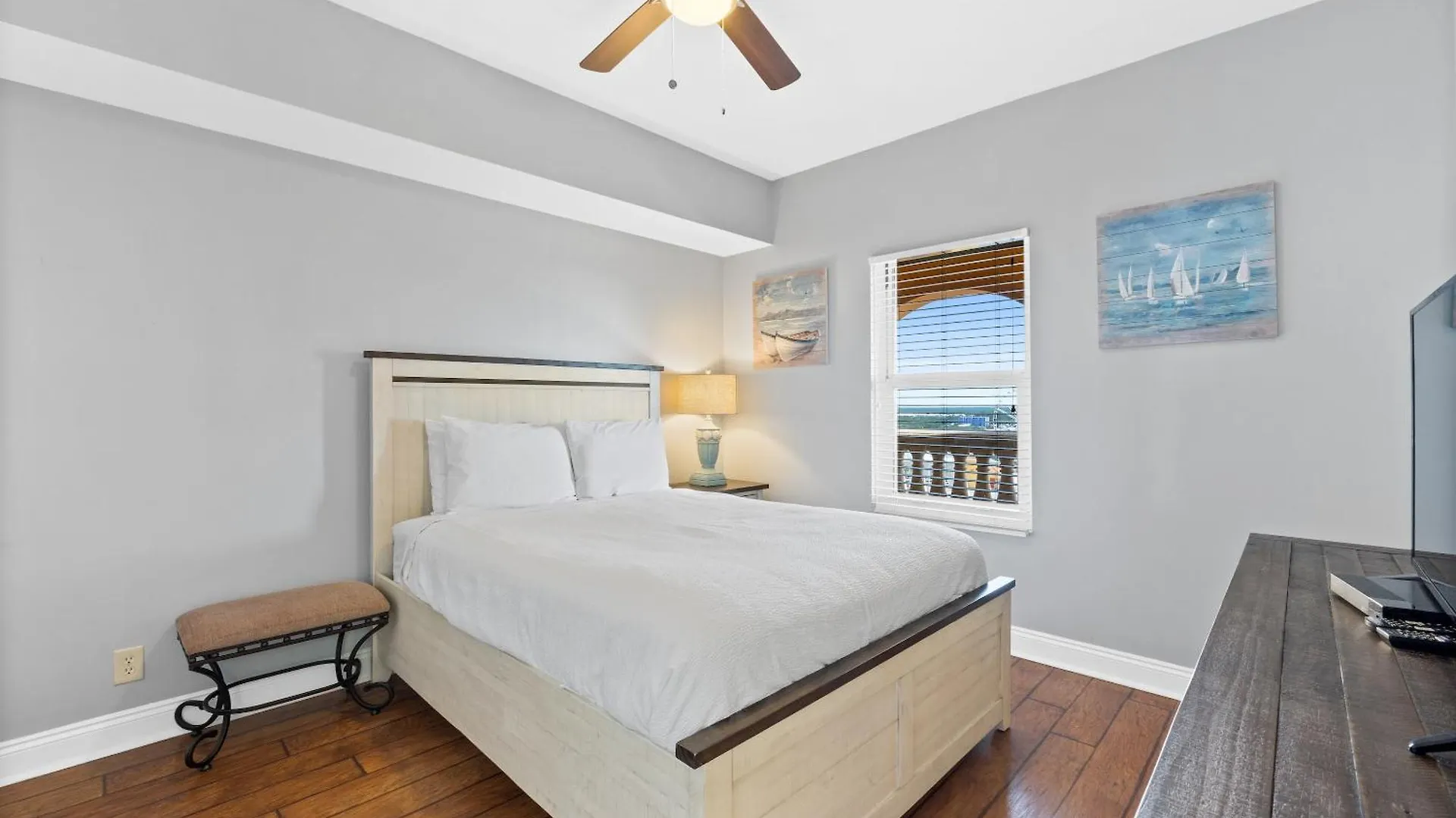Calypso Resort By Panhandle Getaways Panama City Beach Apartment